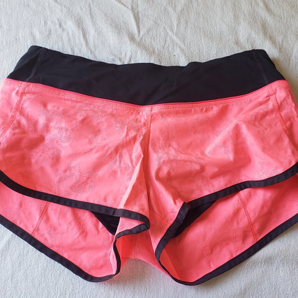 Lululemon Speed Up Shorts. Pink Size 6 - Picture 2 of 6